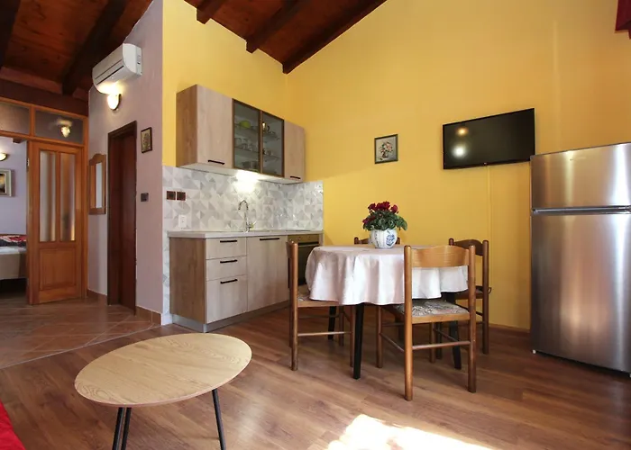 Apartments Adria