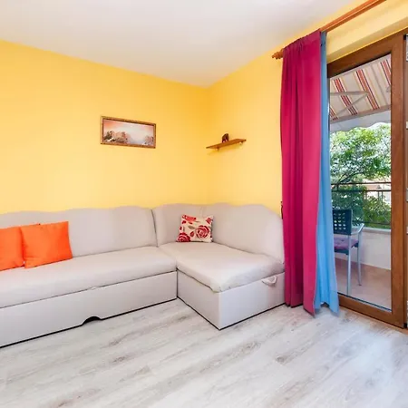 Apartments Adria Rovinj Exterior photo
