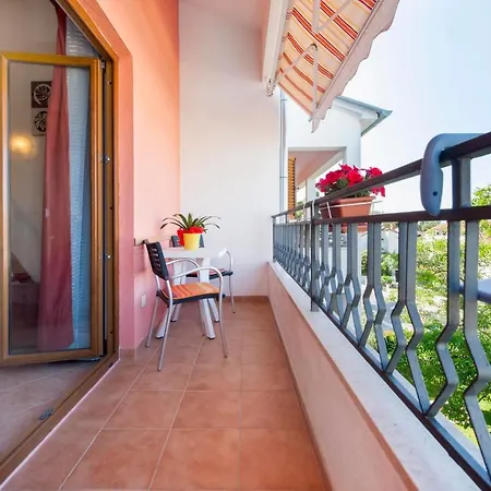 Apartments Adria Rovinj Exterior photo