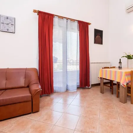Apartments Adria Rovinj Exterior photo