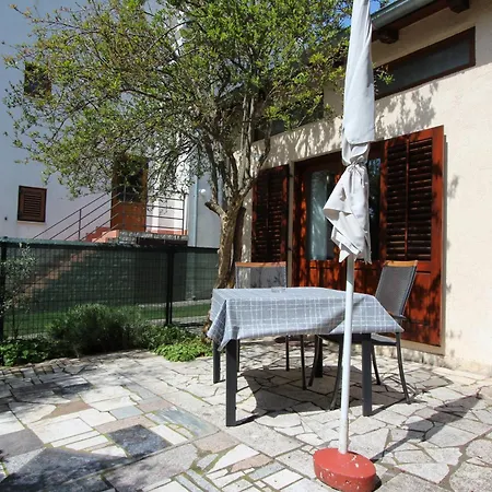 Apartments Adria Rovinj Exterior photo