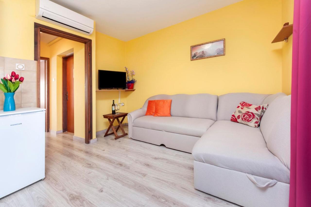 Adria Apartma